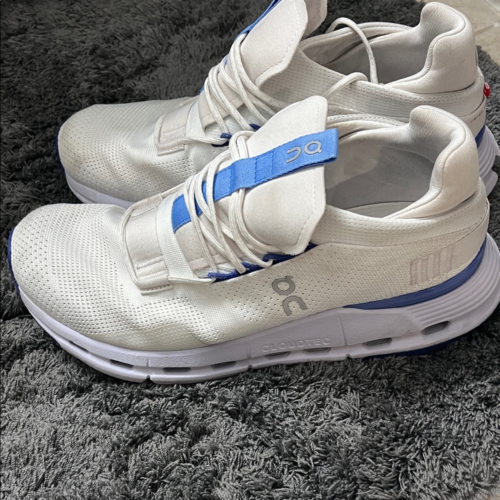 On Running women’s CloudNova in White Heather